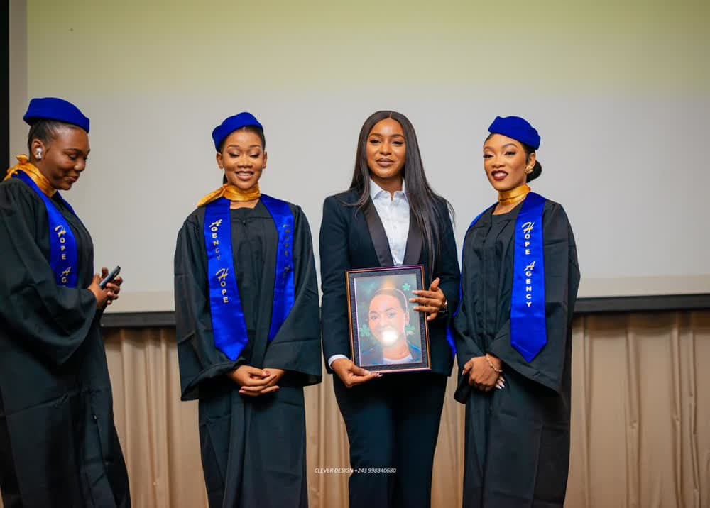 Remise des diplômes Hope Agency — photo 7